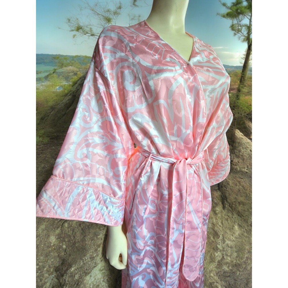 MARY‎ MCFADDEN Vintage Pink Silky Satin Robe